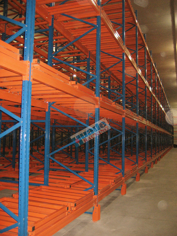 Industrial Push Back Rack Galvanised Pallet Racking Single Pallet Per Level